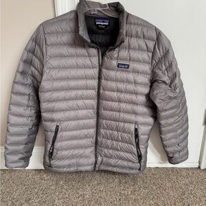 Patagonia Men's Gray Down Jacket Size XL